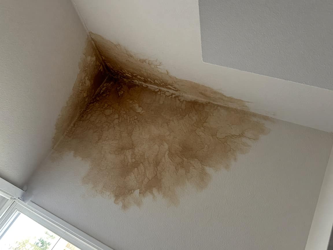Water stain on the bedroom ceiling
